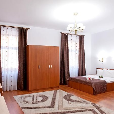 Cathedral Apartments Sibiu Ruang foto